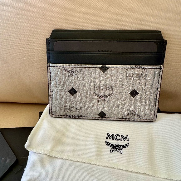 MCM Visetos Black Silver Metallic Diamond Cardholder - Picture 1 of 4